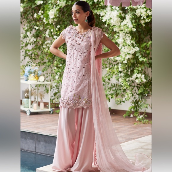farah talib aziz Dresses & Skirts - Farah Talib Aziz Pakistani / Indian Pink Raw Silk Shirt, dupatta & wide leg pant